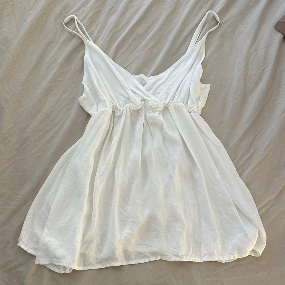 NWOT Brandy Melville White Flowy Edith Top